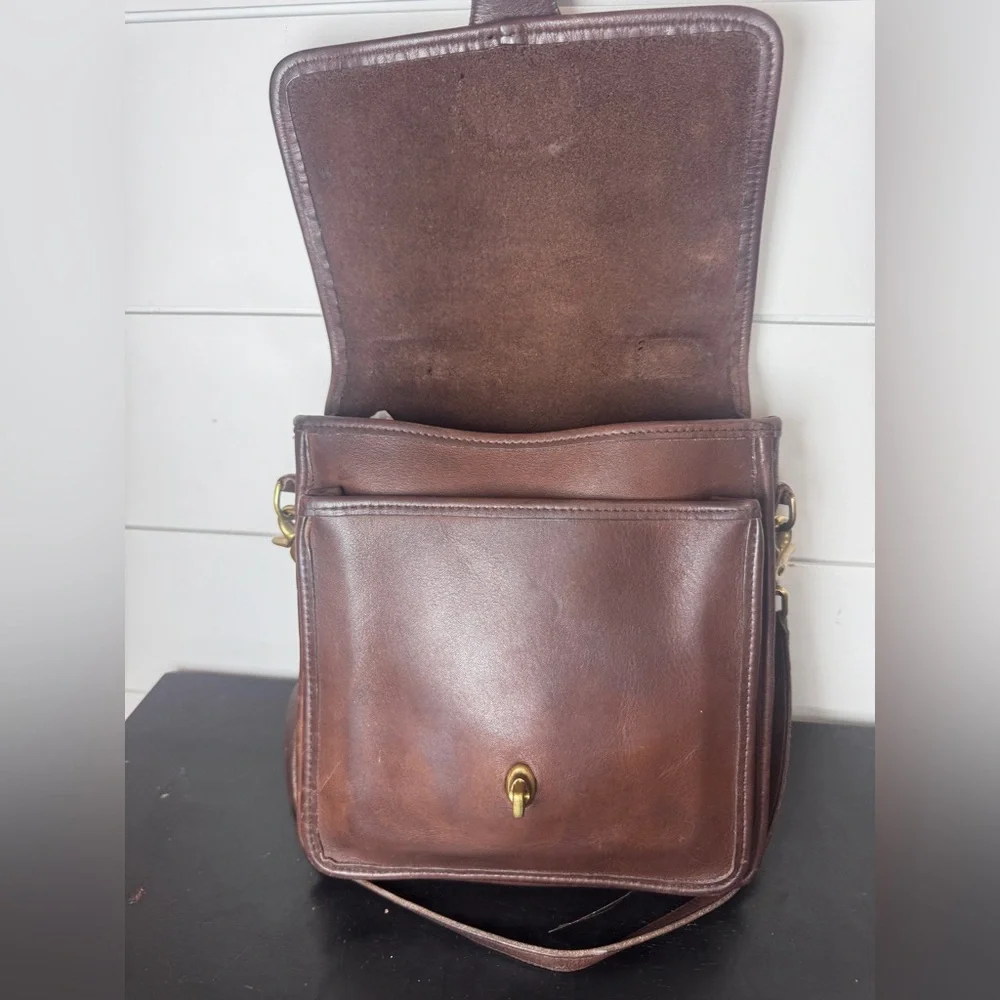 Vintage Coach Station Bag 5130 Brown Leather Crossbody Turnlock Bag 90s Classic - Picture 10 of 16